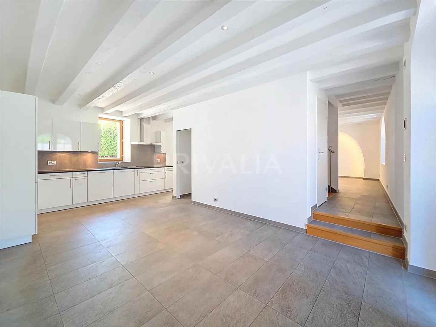 Magnificent contemporary triplex of 7 rooms with terrace - Photo 1 of 11