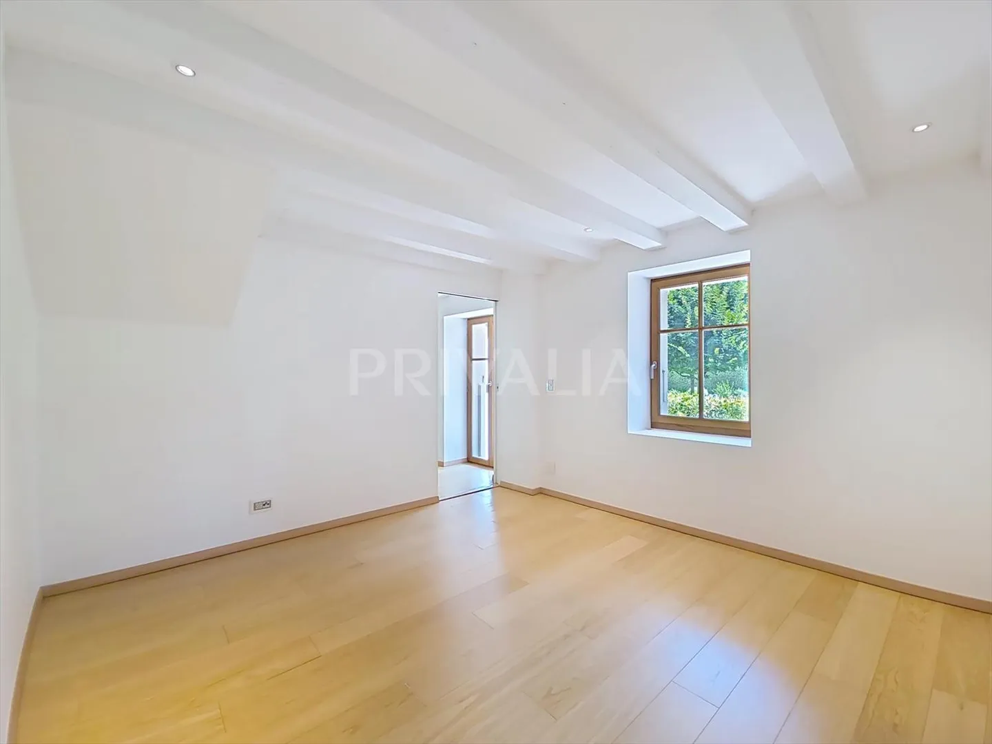 Magnificent contemporary triplex of 7 rooms with terrace - Photo 6 of 11