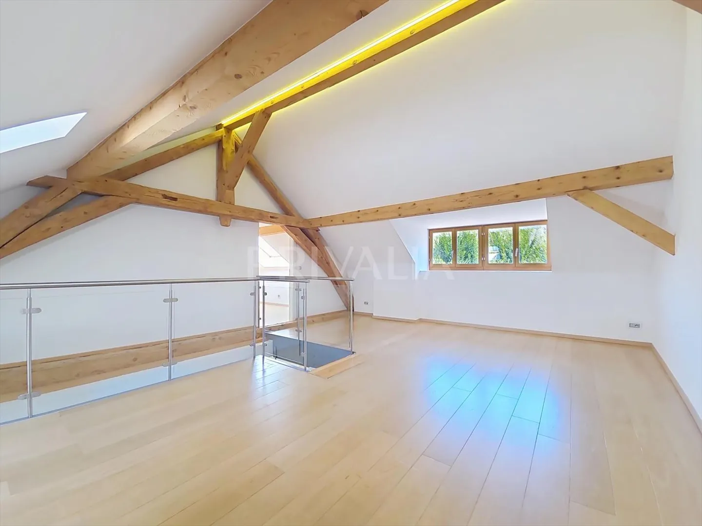 Magnificent contemporary triplex of 7 rooms with terrace - Photo 9 of 11