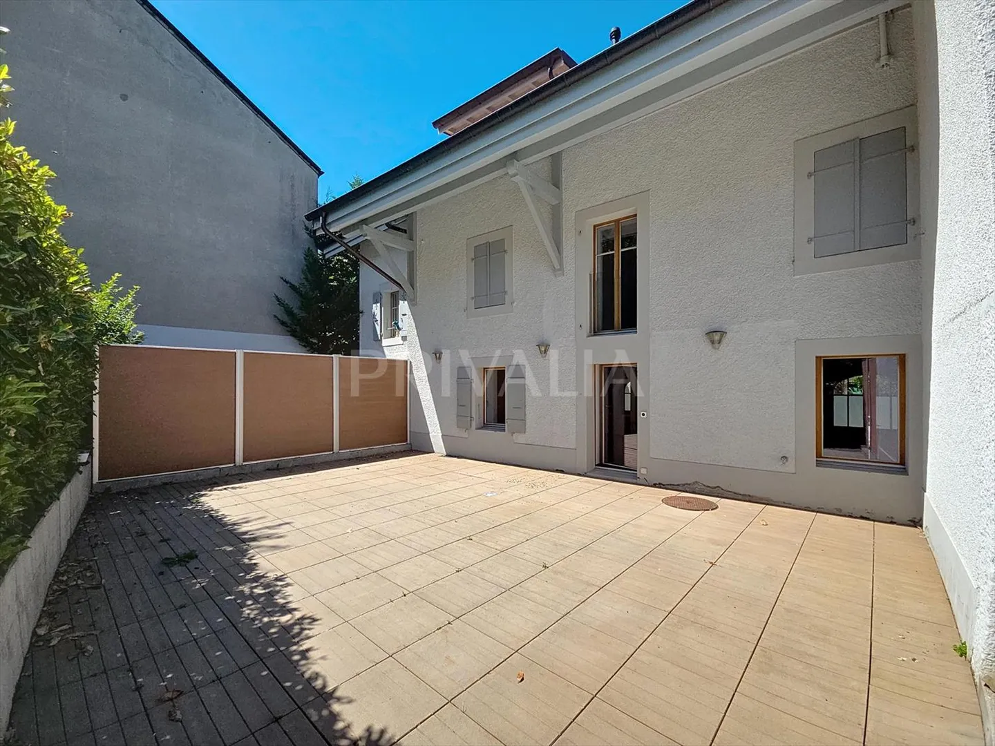 Magnificent contemporary triplex of 7 rooms with terrace - Photo 10 of 11