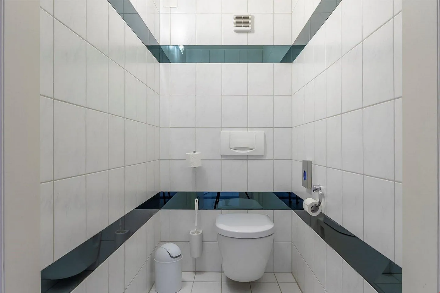 Fully and high-quality developed practice premises - Photo 10 of 13