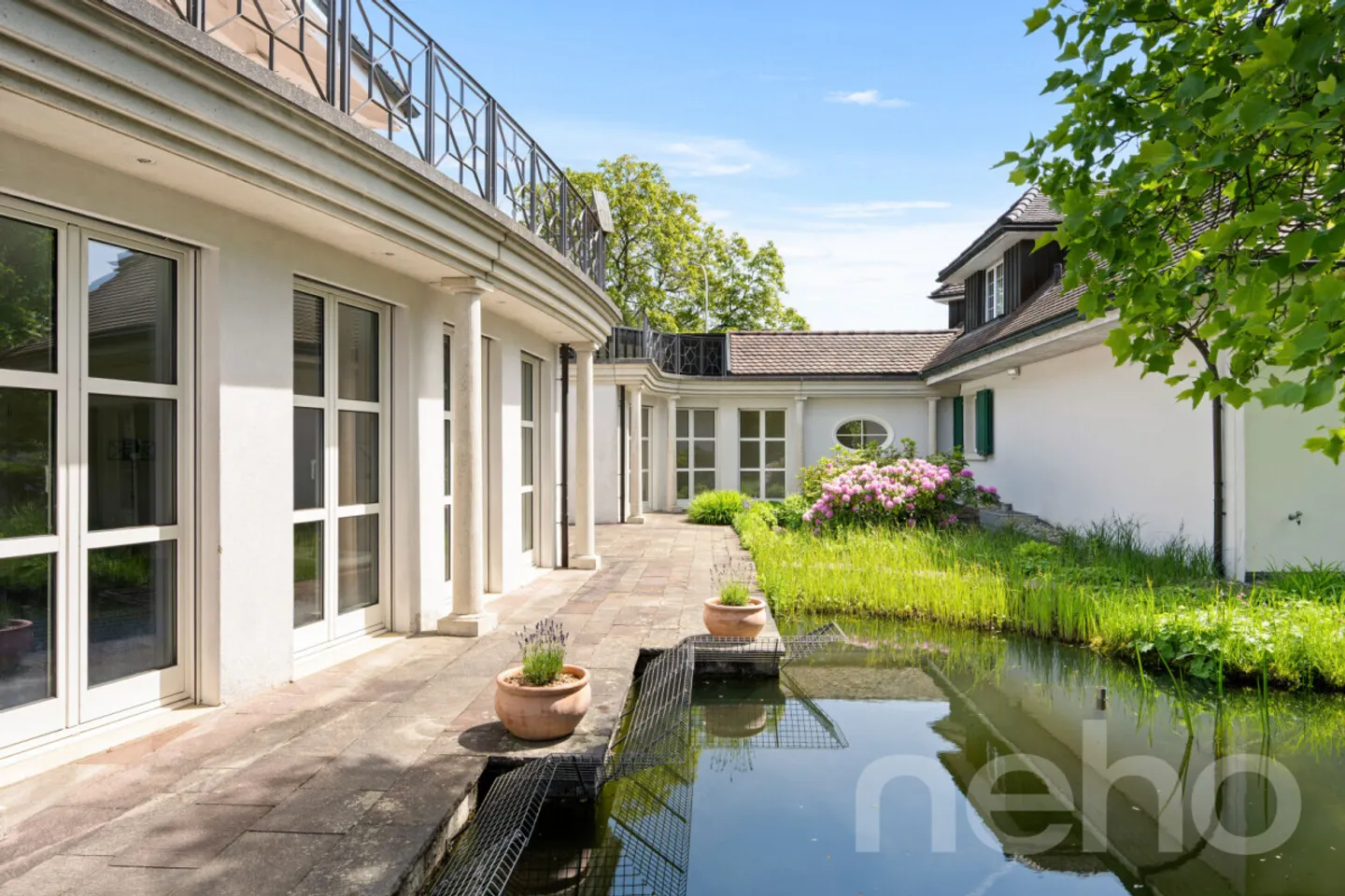Exclusive Country House Estate - Photo 2 of 12