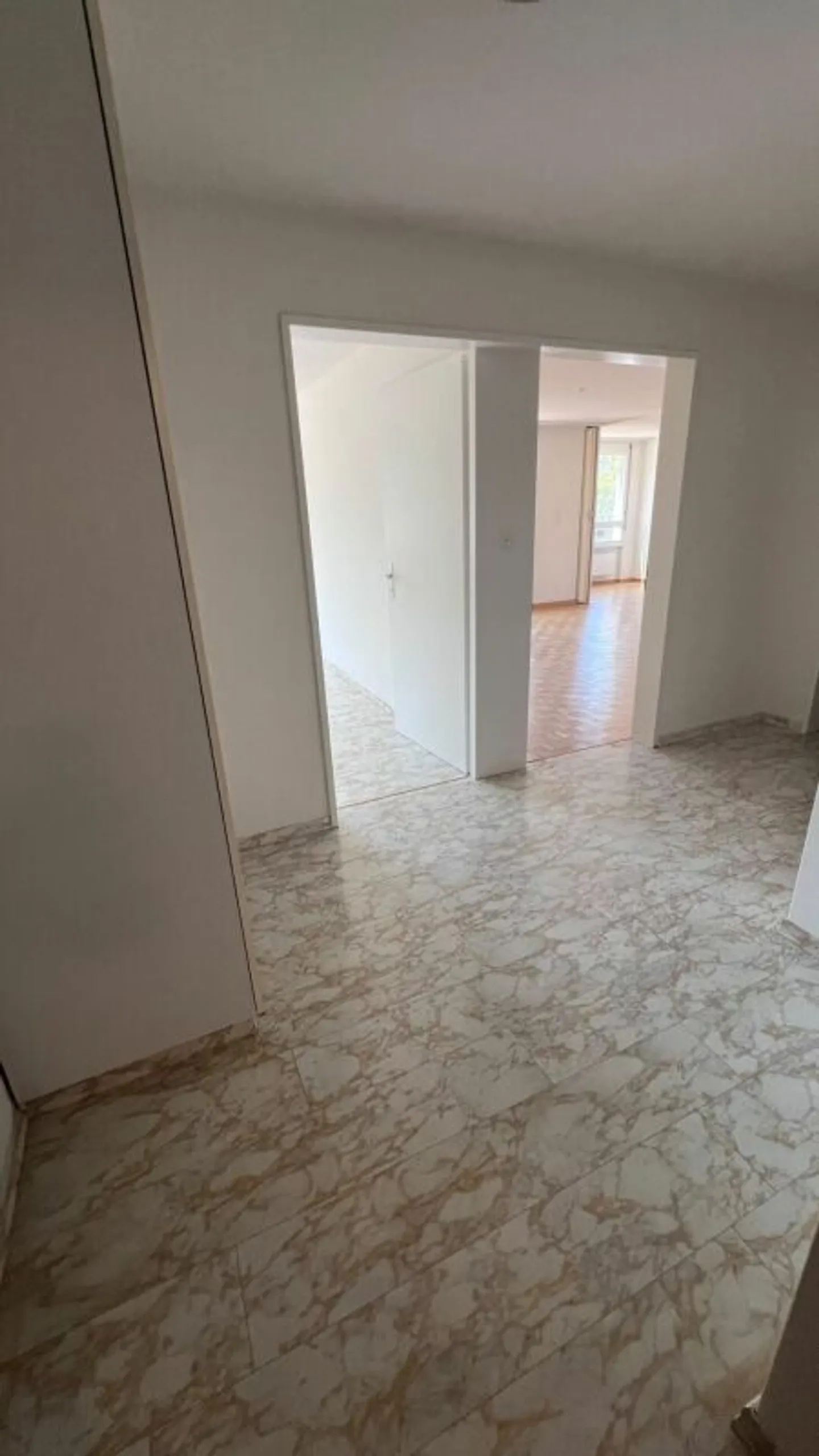 Charmante Altbauwohnung in Wil - Foto 1 von 8