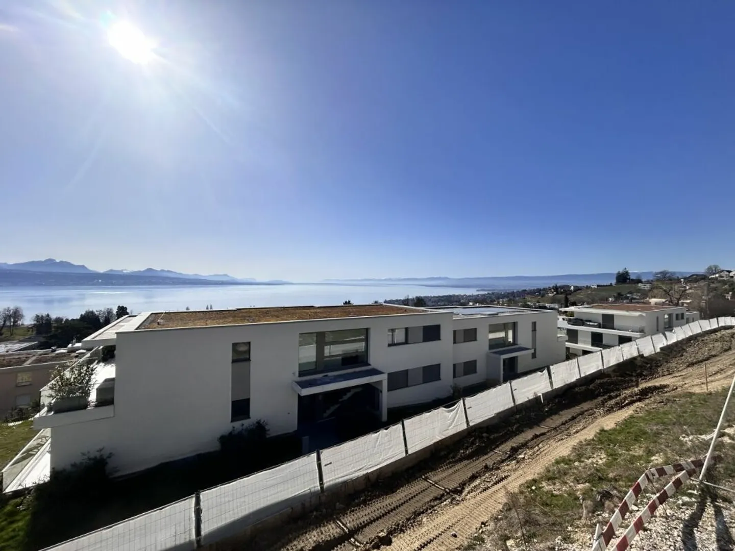 Magnifique villa avec vue sur le lac - Photo 6 sur 11