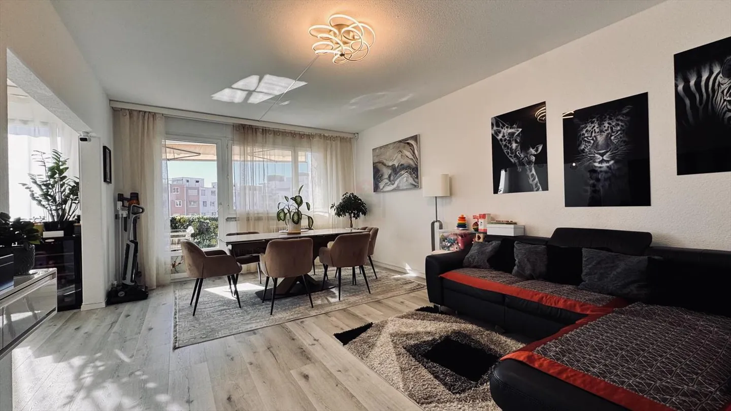 Appartamento di quattro stanze 83 m², con vista libera e recentemente ristrutturato - Foto 1 di 7