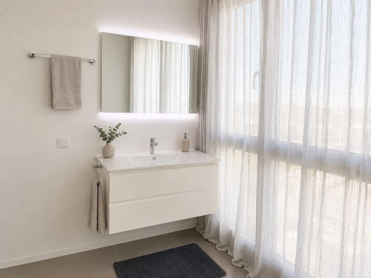 Bellinzone - Moderne 2.5 pièces avec balcon, cave et parking - Photo 9 sur 10