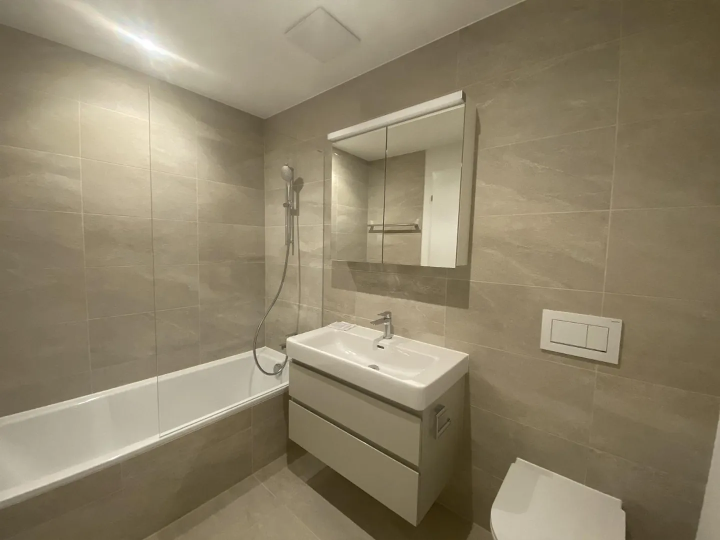 Attractive, centrally located 4.5 room apartment - Photo 4 of 8