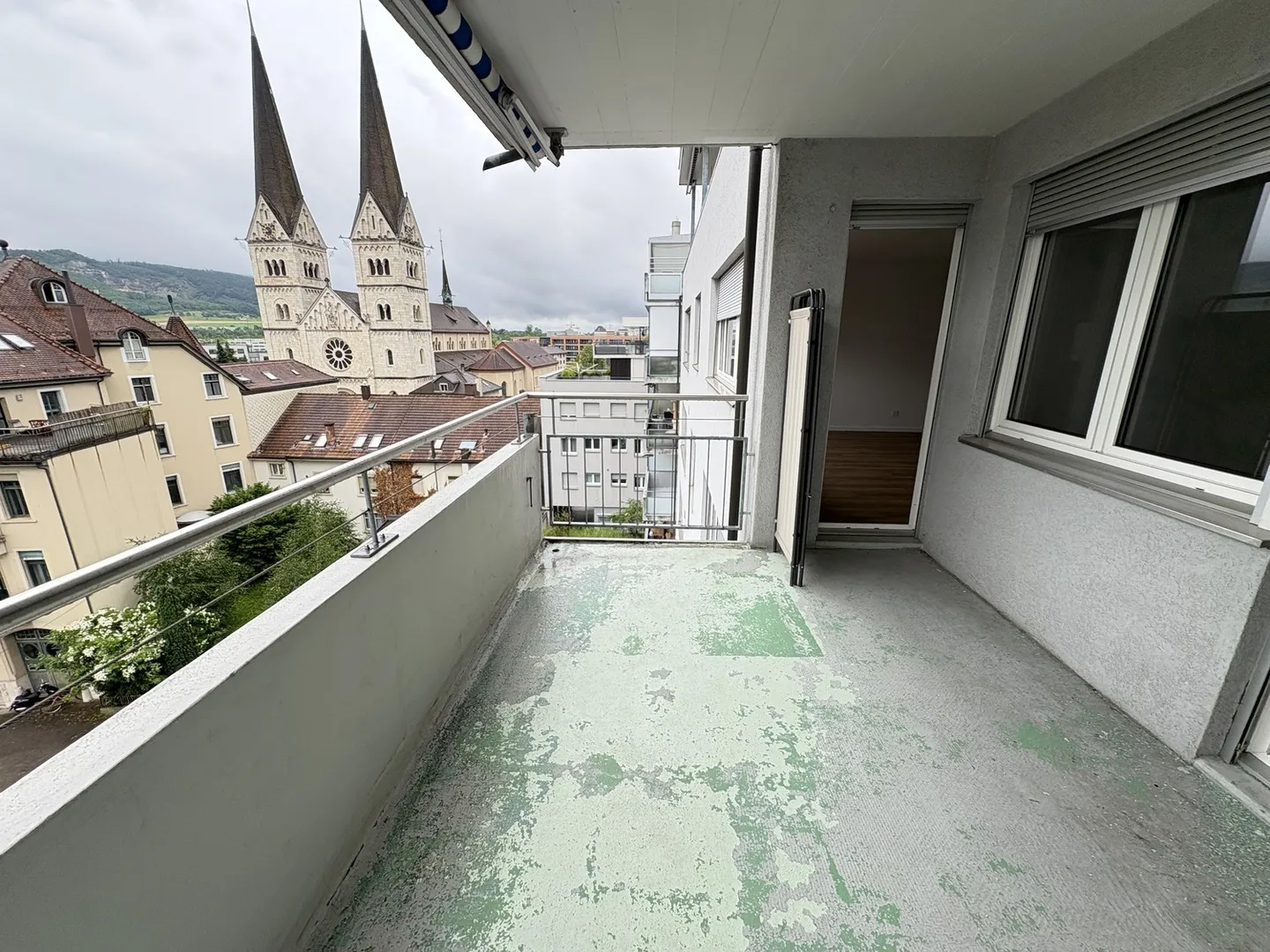 Modern 4.5-room apartment on the 5th floor in Olten - Photo 5 of 10