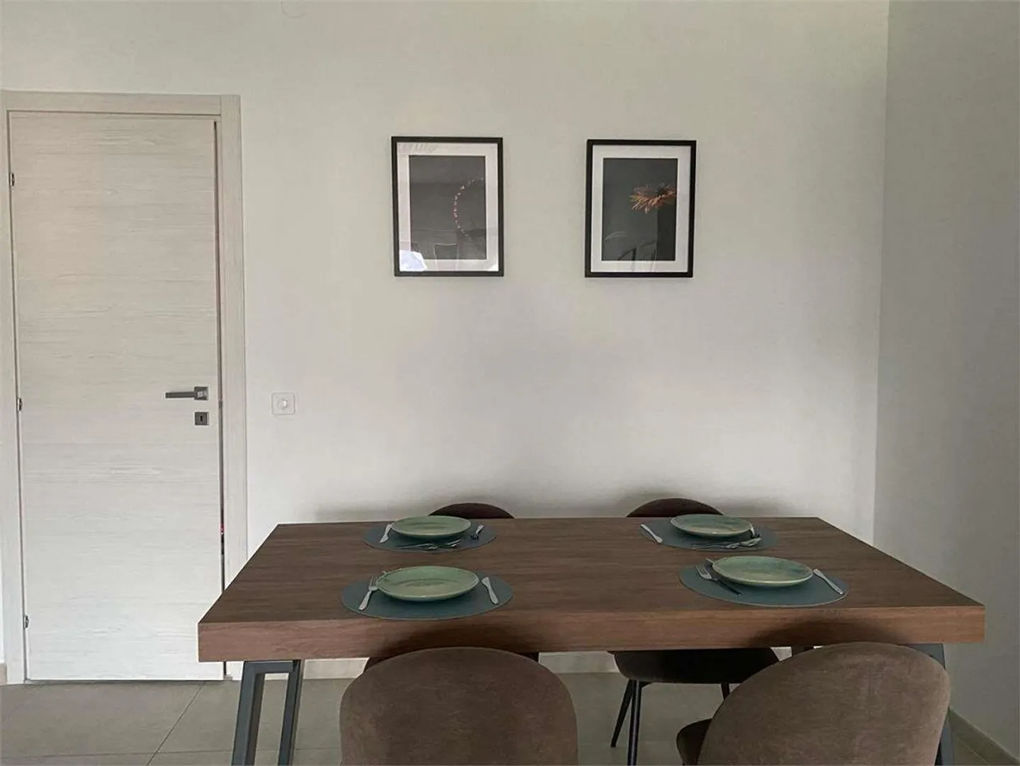 Chiasso Center - Spacious 3.5 Rooms Furnished and Bright on the 5th Floor - Photo 11 of 11