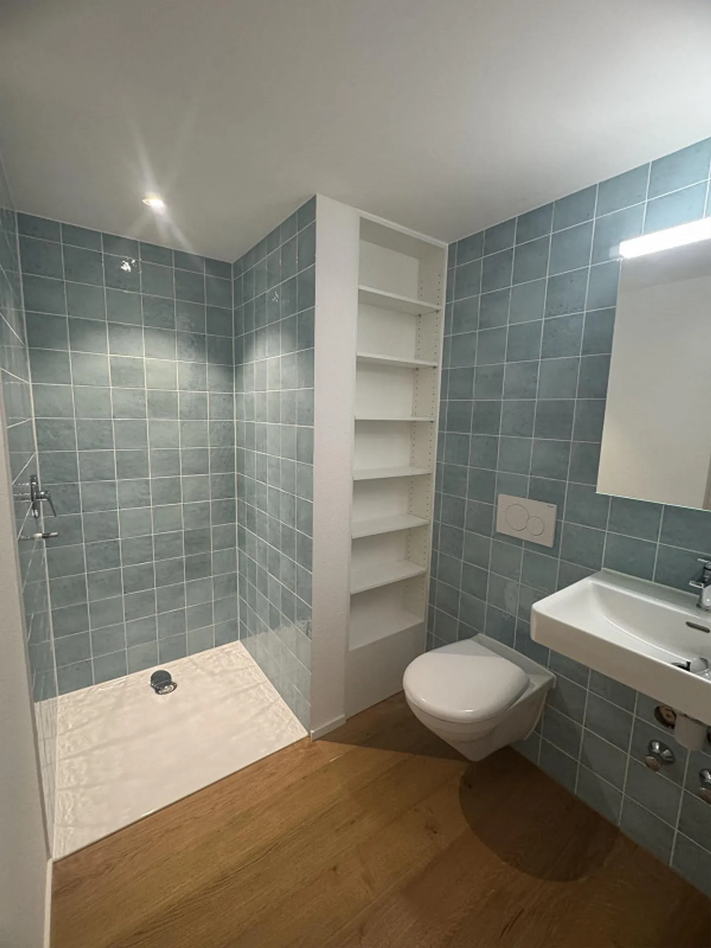 First occupancy after renovation! Studio with single-family home character! - Photo 5 of 5