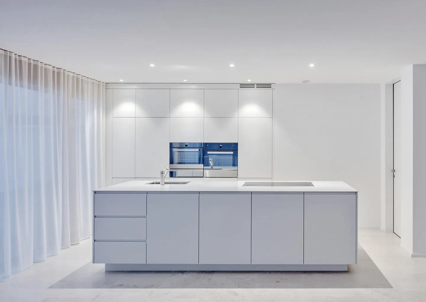 Luxurious Apartment near Lake Zurich - Photo 3 of 9