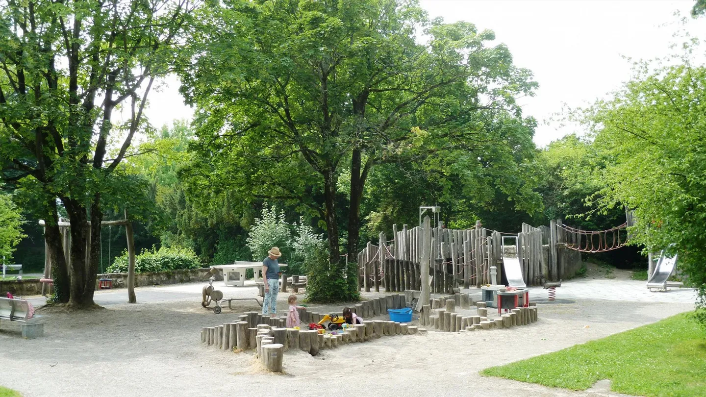 Luxurious Apartment near Lake Zurich - Photo 9 of 9