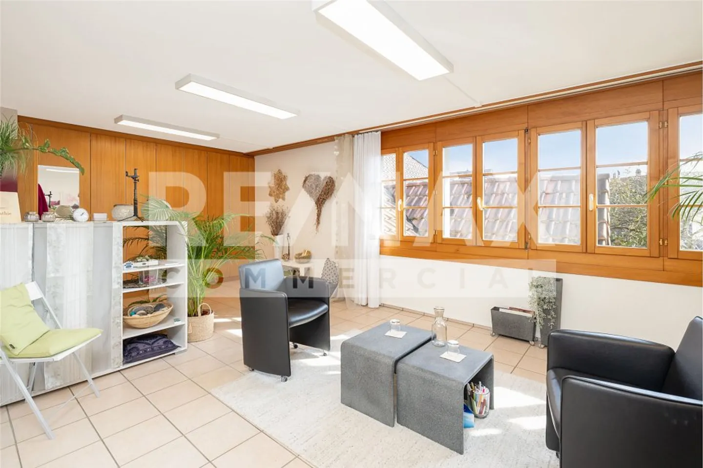 Verlockendes Bürogeschoss mit 5 PP und 1 Archivraum: Als Anlageobjekt / zur Eigennutzung - Foto 9 von 13