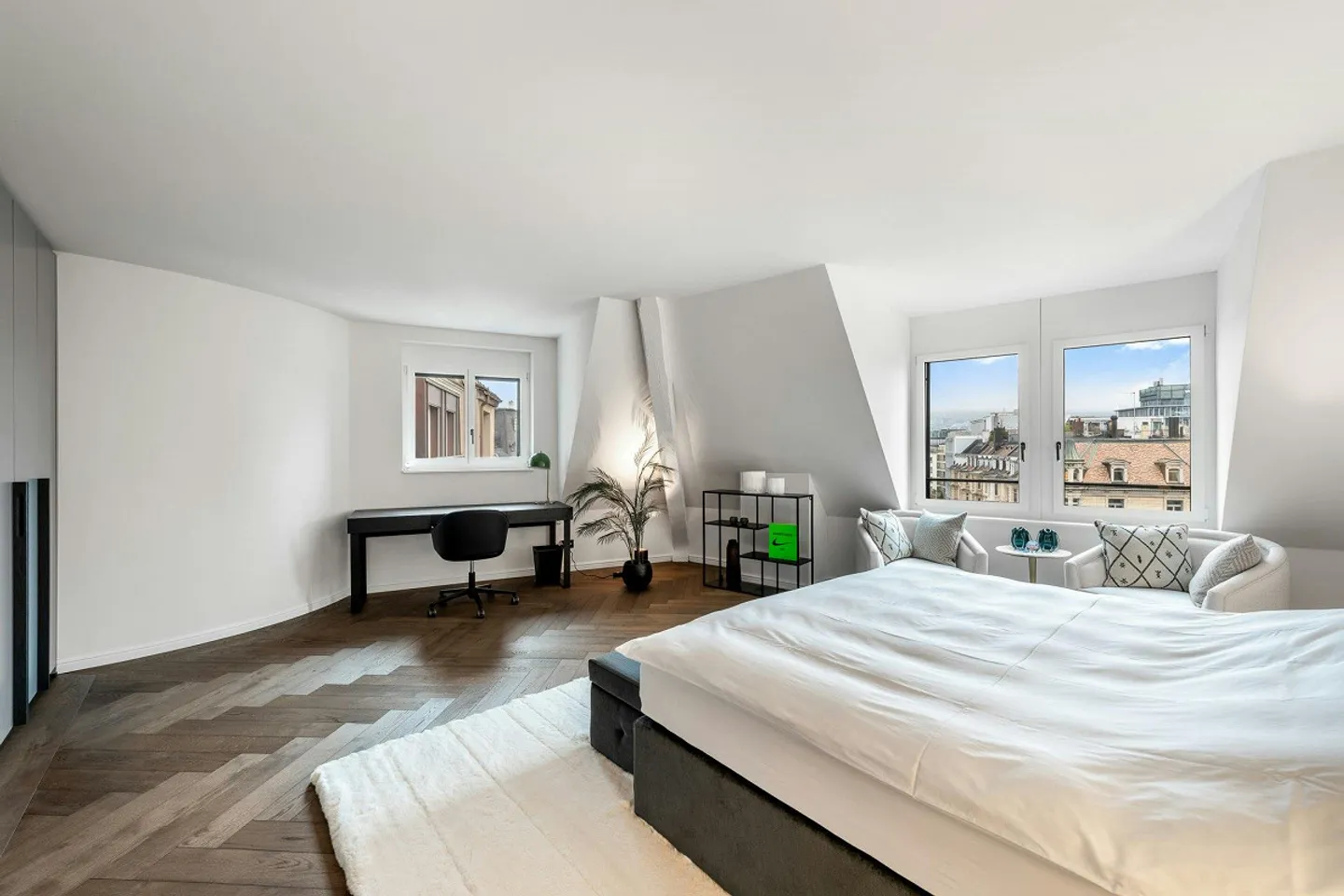 Exclusive maisonette apartment with private roof terrace - Photo 4 of 13