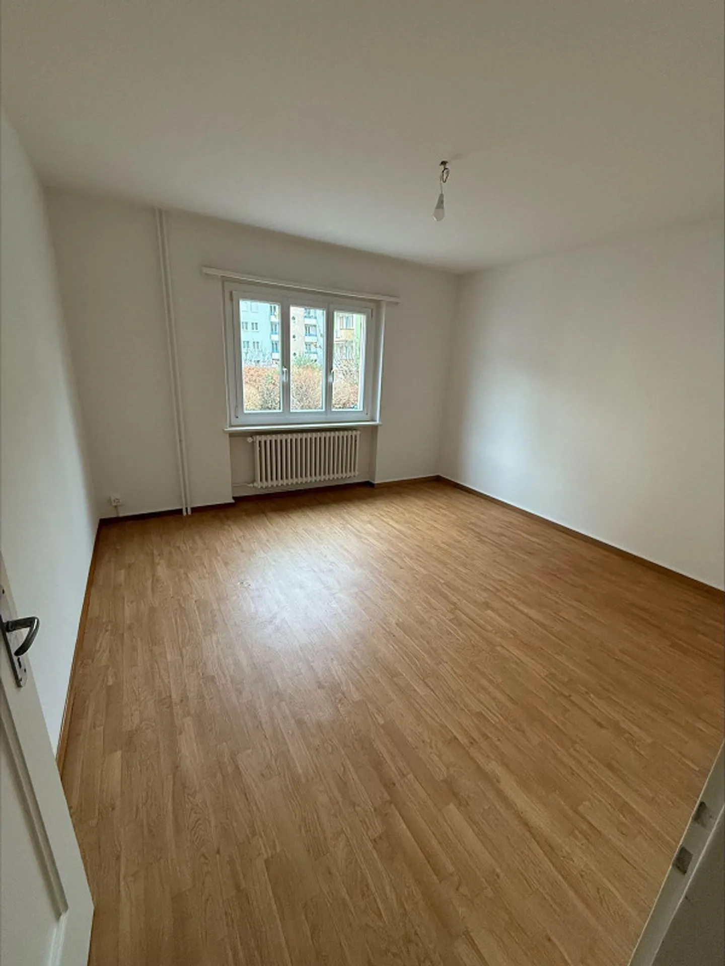 Bright 3-room apartment for rent - Photo 4 of 7