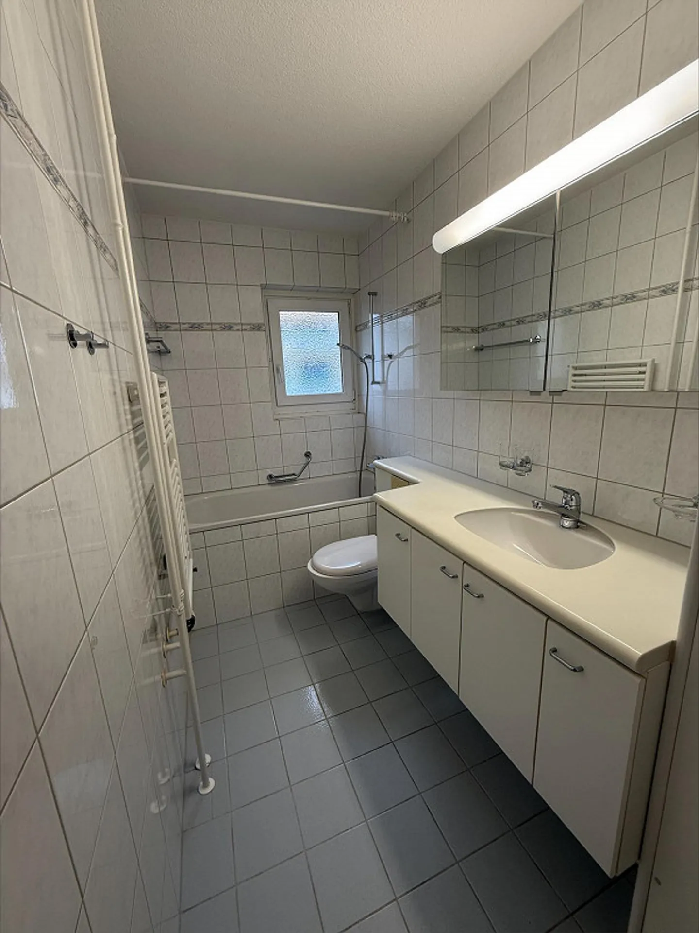 Bright 3-room apartment for rent - Photo 5 of 7