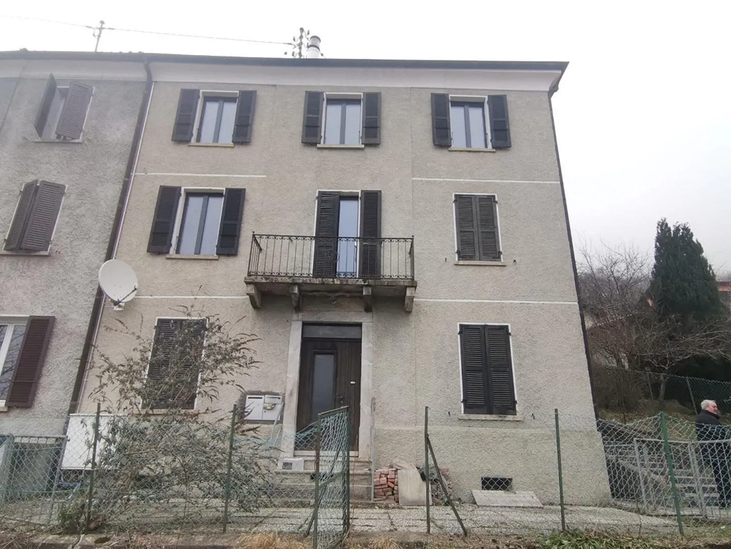 Casa da ristrutturare affascinante - Foto 1 di 14