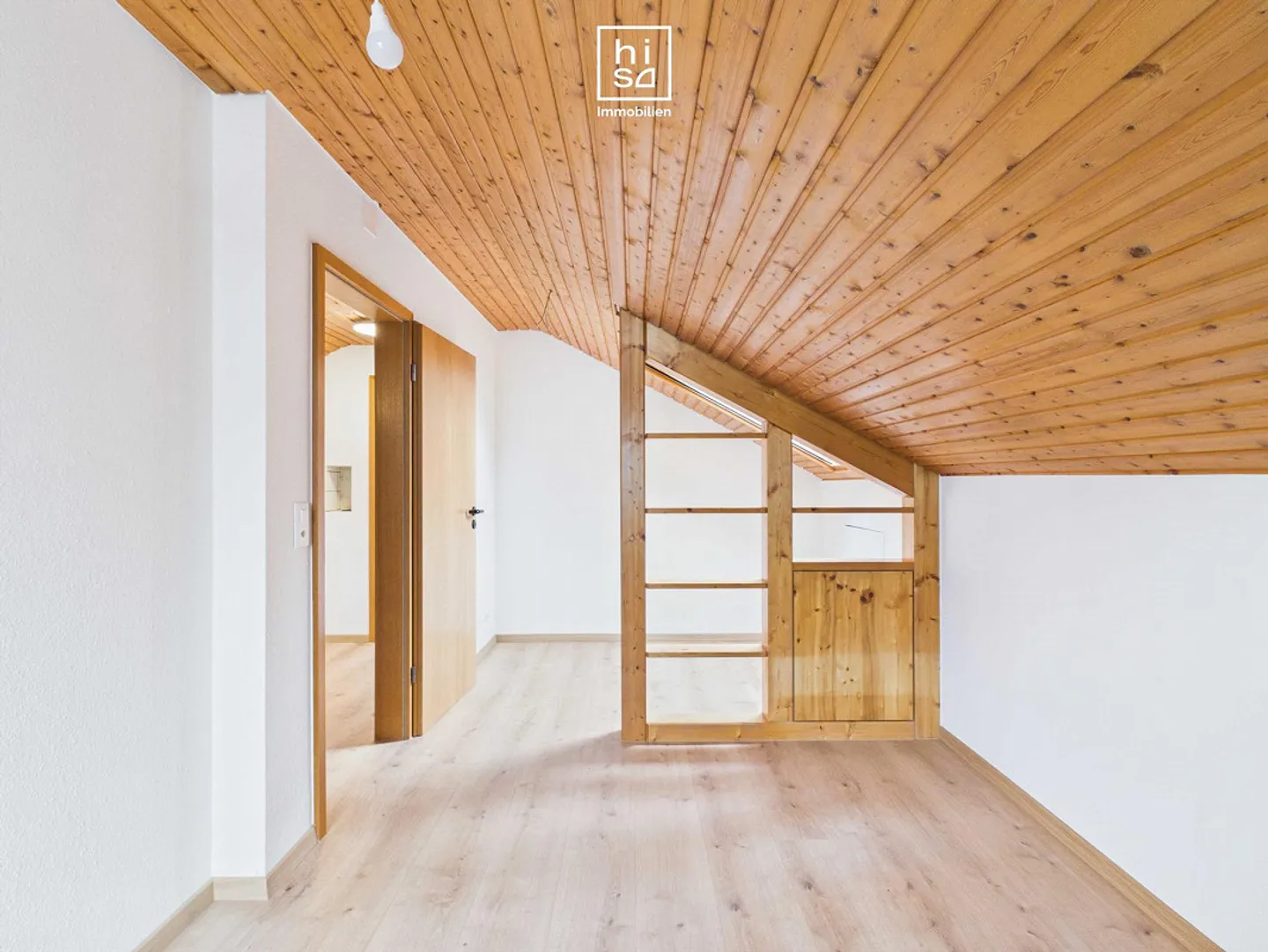 A Paradise for Your Family - Single-Family Home in a Central Location - Photo 6 of 14