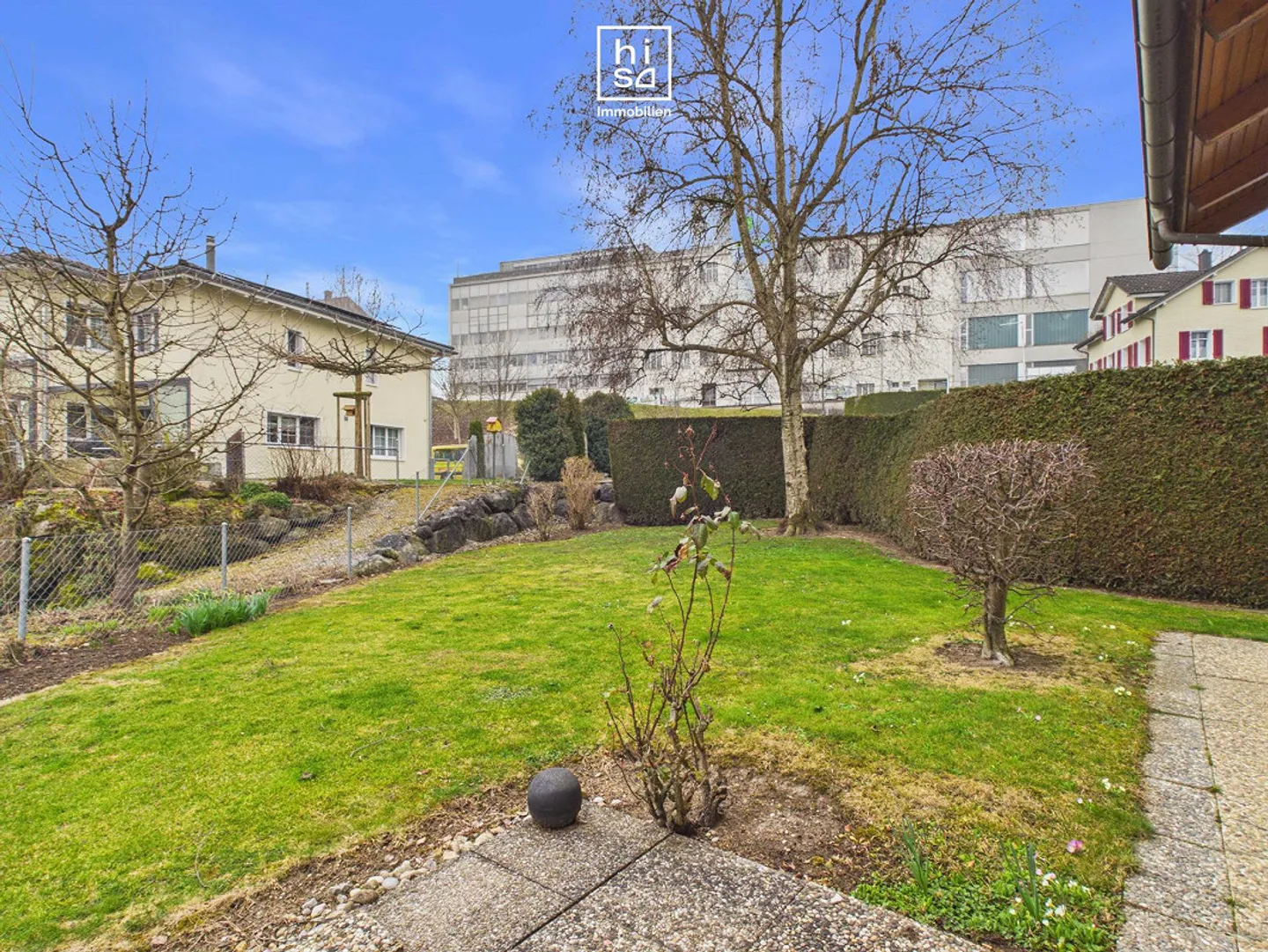 A Paradise for Your Family - Single-Family Home in a Central Location - Photo 3 of 14