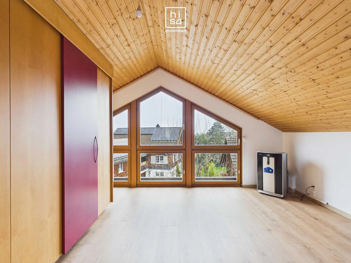 A Paradise for Your Family - Single-Family Home in a Central Location - Photo 5 of 14