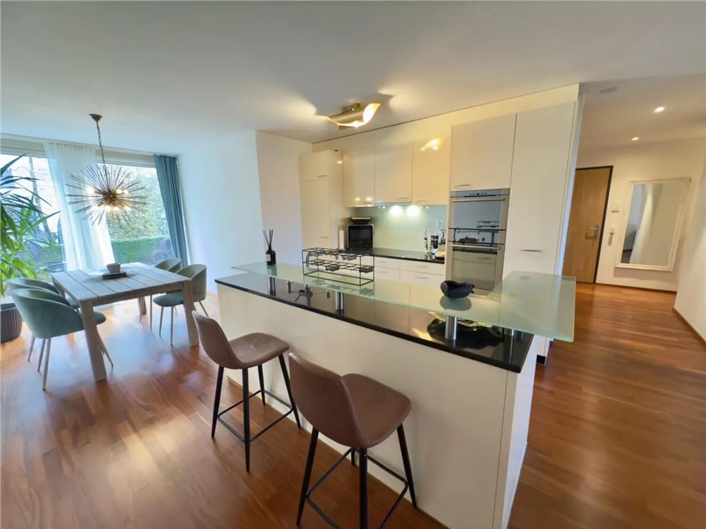 Stilvolle 3-Zimmer-Wohnung in Zug - Foto 4 von 11