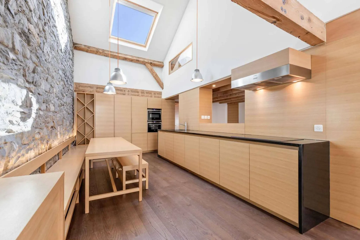 Charming Duplex Attic Apartment - Photo 11 of 11