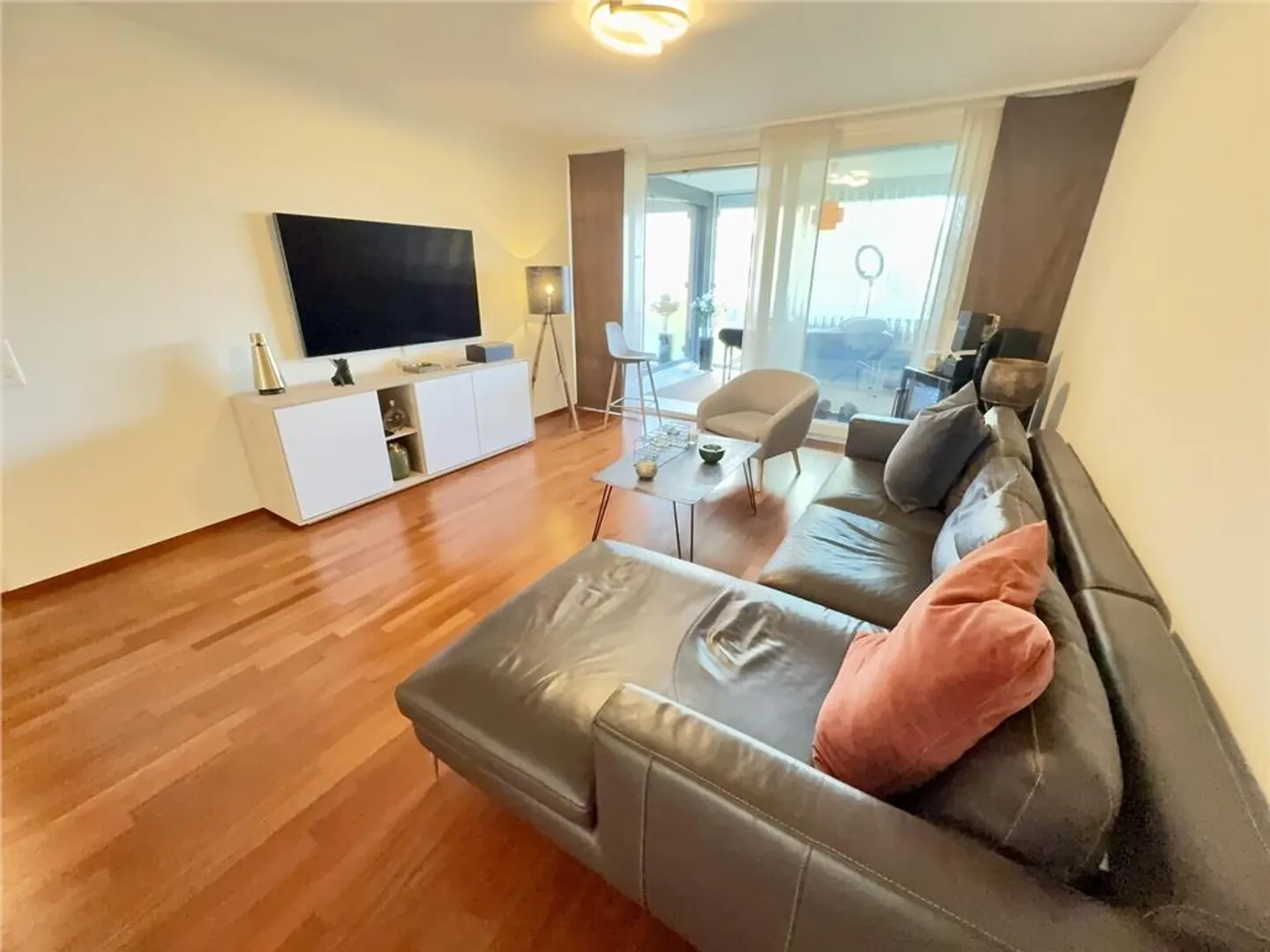 Stilvolle 3-Zimmer-Wohnung in Zug - Foto 5 von 11