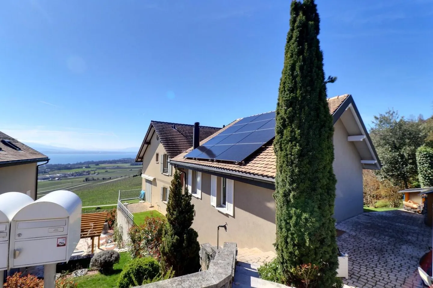 Magnifica casa in viager occupato senza affitto con una meravigliosa vista sul lago - Foto 2 di 15
