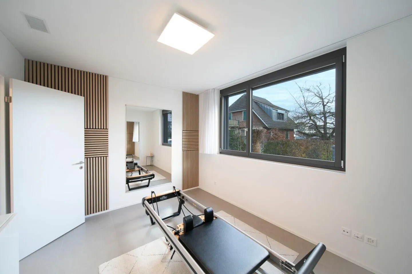 4.5 Room Residential Jewel with Private Garden Paradise - Photo 7 of 14