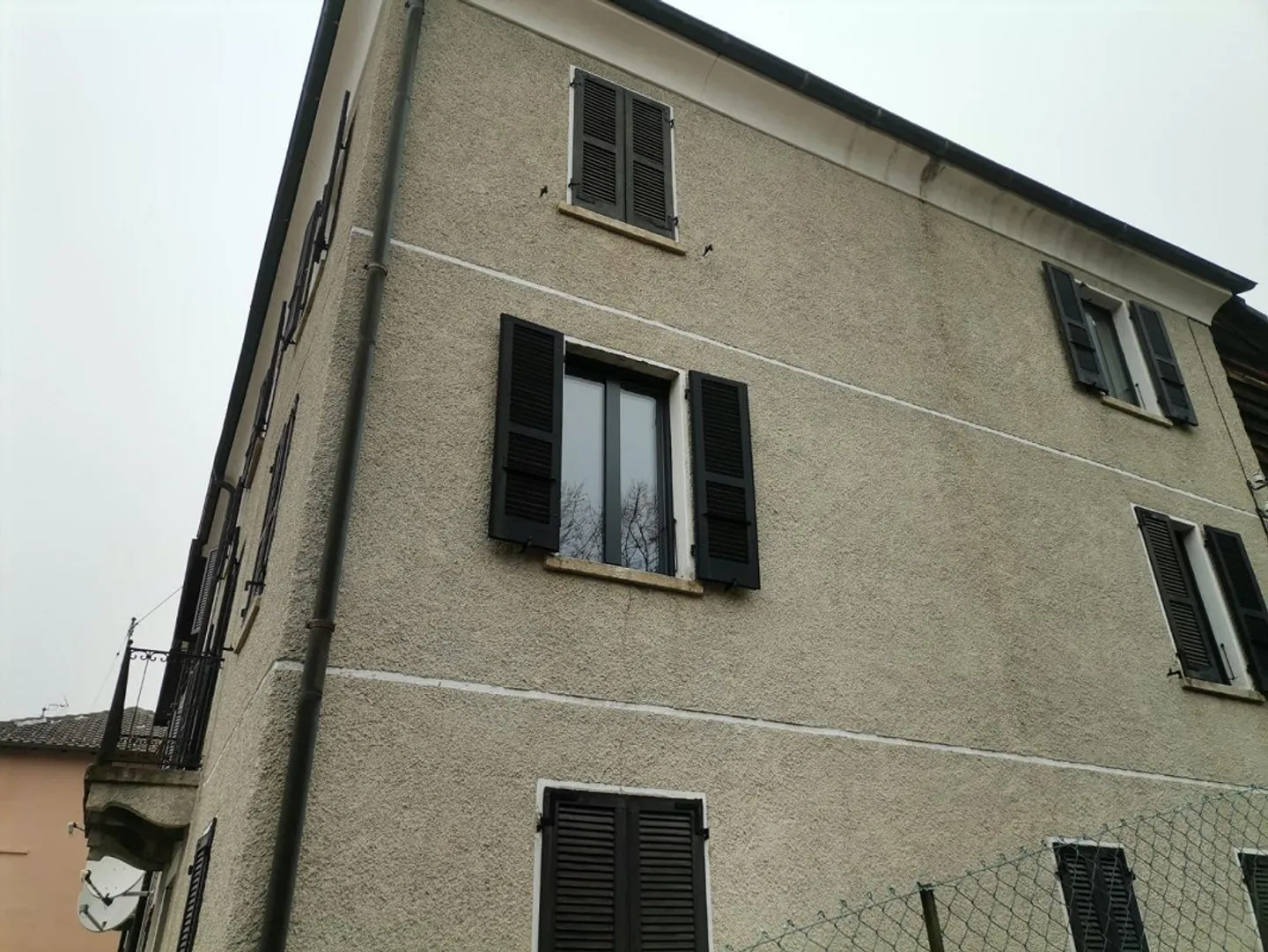 Affascinante progetto di ristrutturazione a Bogno - Foto 7 di 14