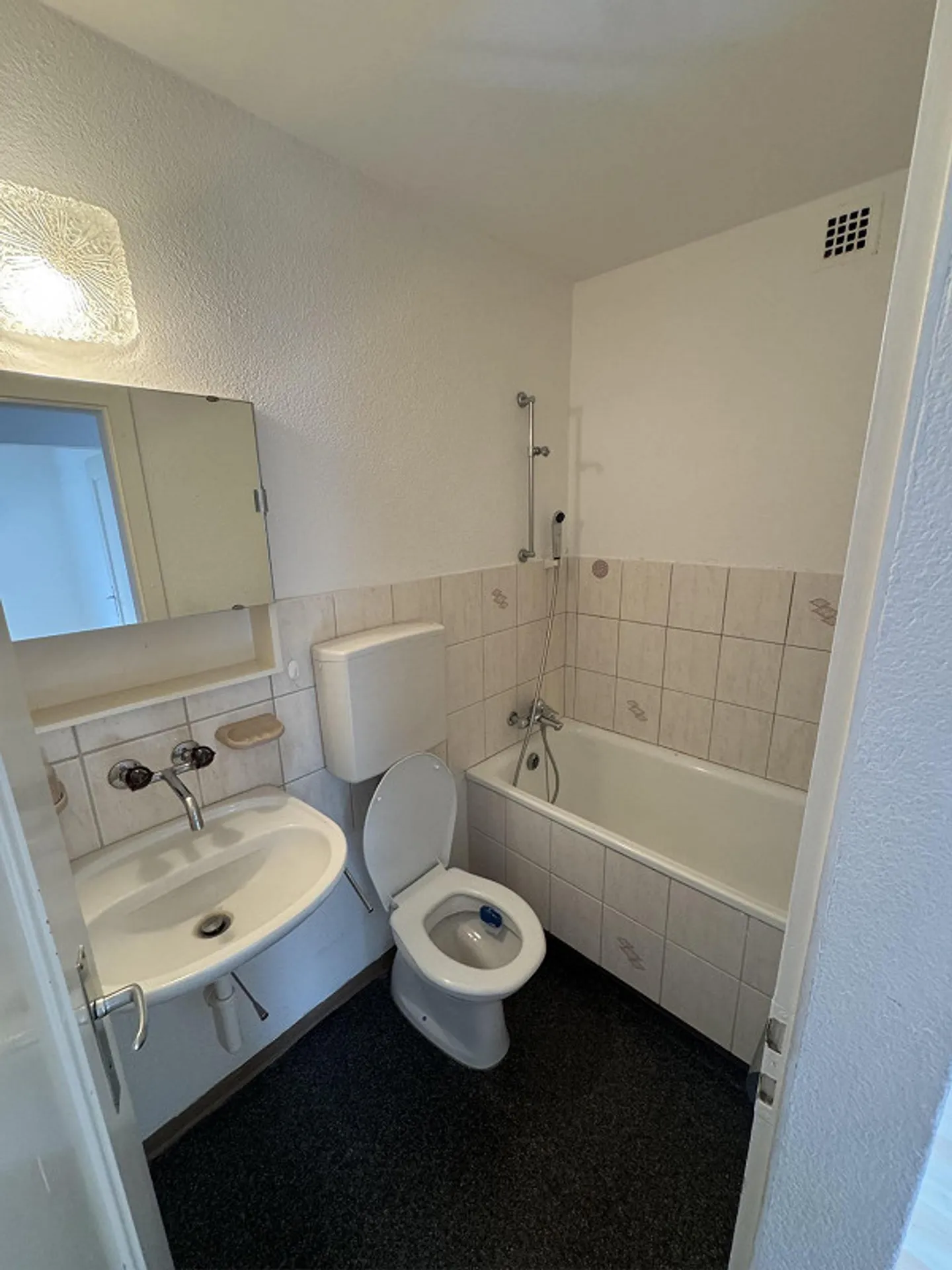Appartamento pratico con 3 camere ad Alchenflüh - Foto 7 di 10