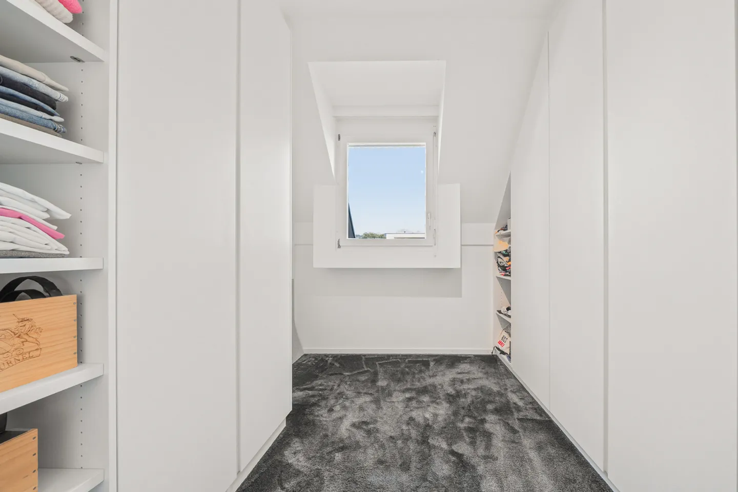 Superb Duplex, combines comfort, lake view and privileged location - Photo 9 of 15