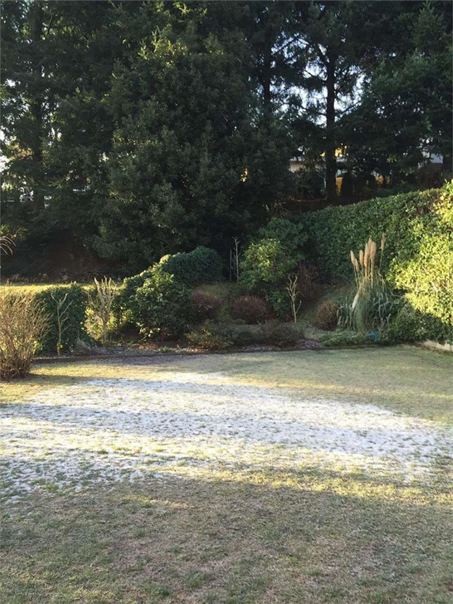 Porza - Spacieux duplex de 4,5 pièces dans une maison bifamiliale avec grand jardin - Photo 9 sur 12