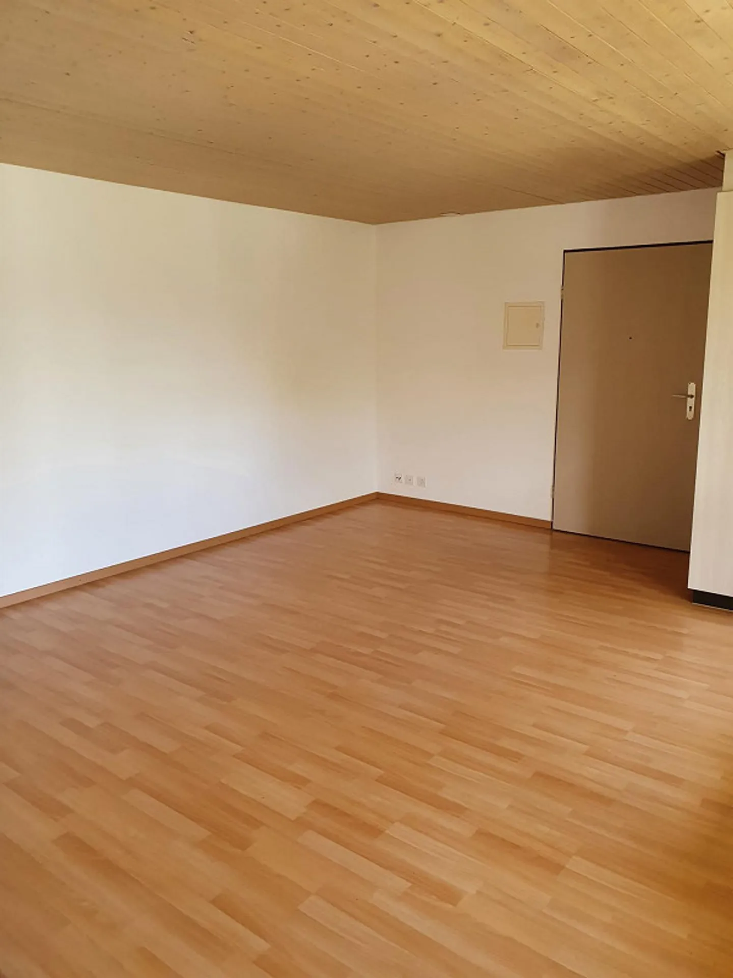 Helle 2.5 Zimmer Wohnung - Foto 3 von 10