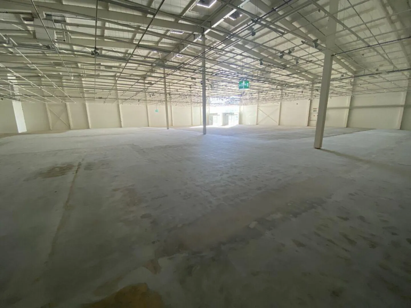 Attractive Commercial Space for Rent - Photo 7 of 7