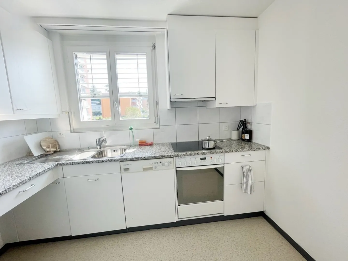 Charming 2-Room Apartment - Photo 6 of 10