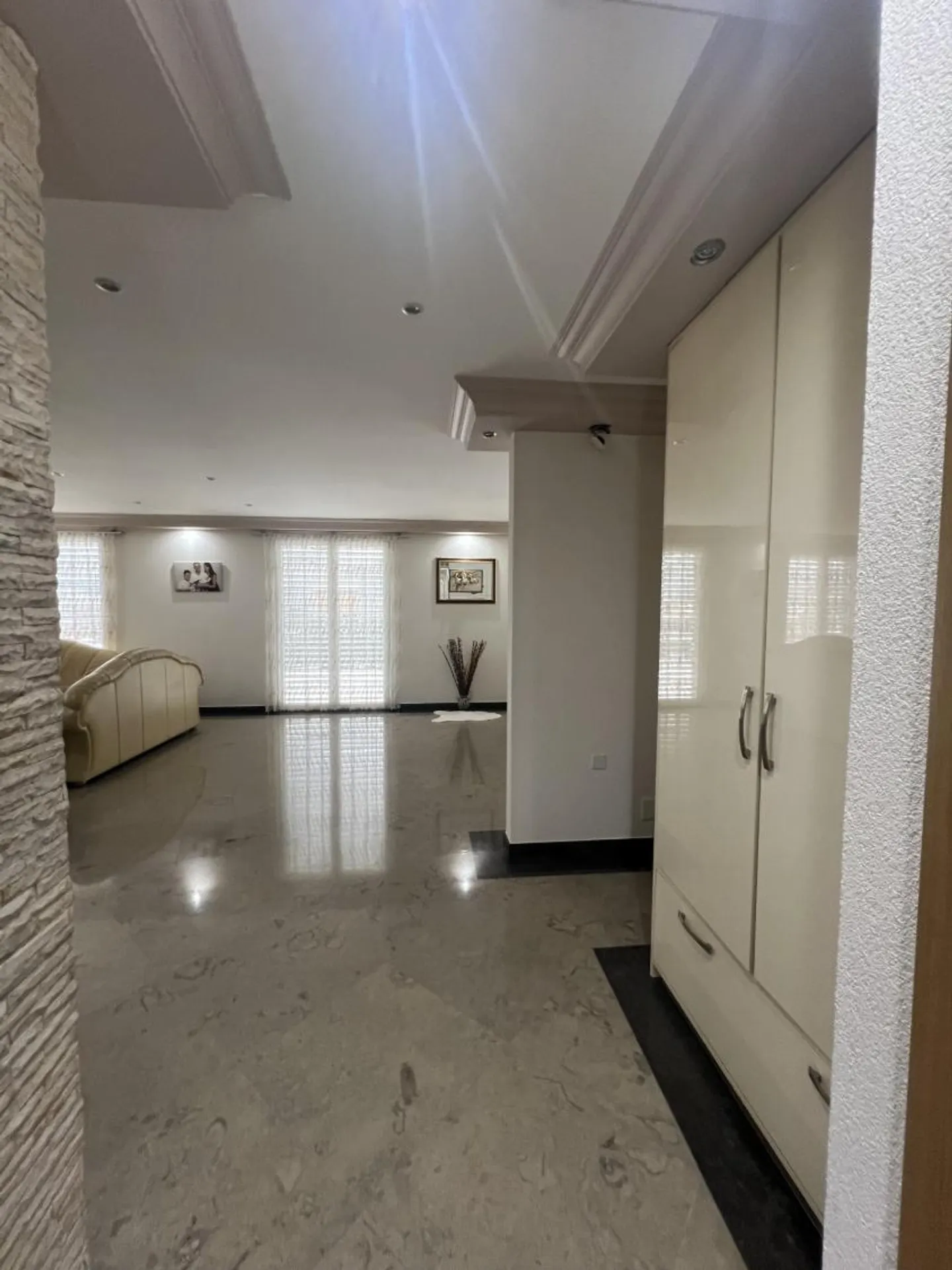 Villa 8.5 Zimmer - Foto 8 von 9