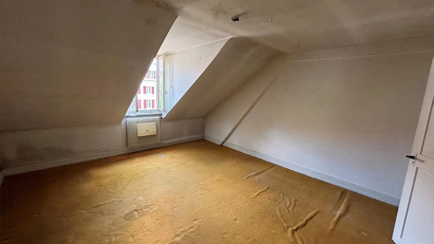 Versatile residential and commercial building in the center of Muttenz - Photo 9 of 13