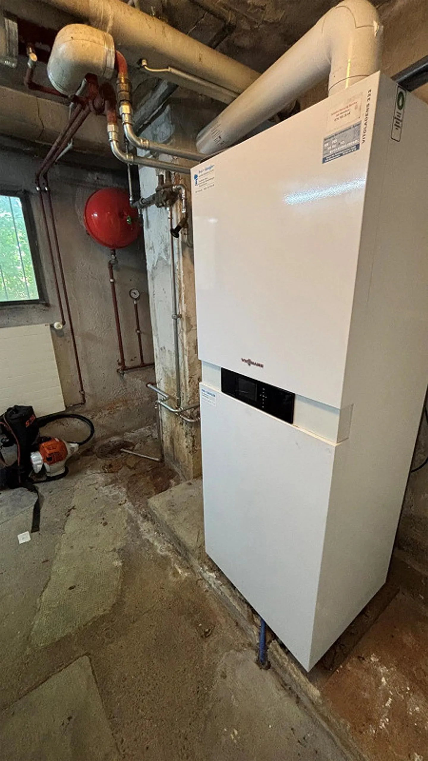 Versatile residential and commercial building in the center of Muttenz - Photo 13 of 13