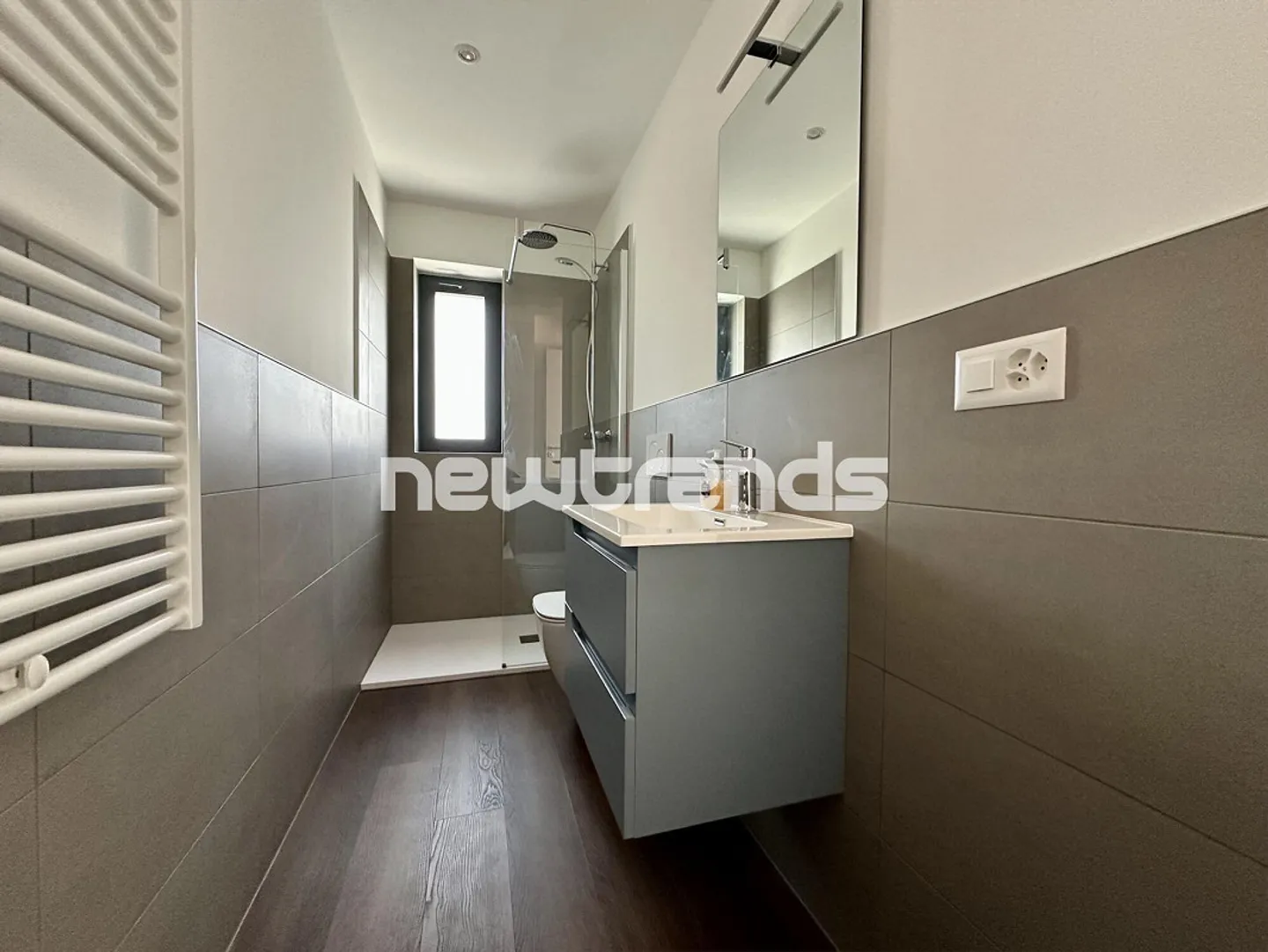 2,5 locaux neufs et meublés avec climatisation - Photo 6 sur 12