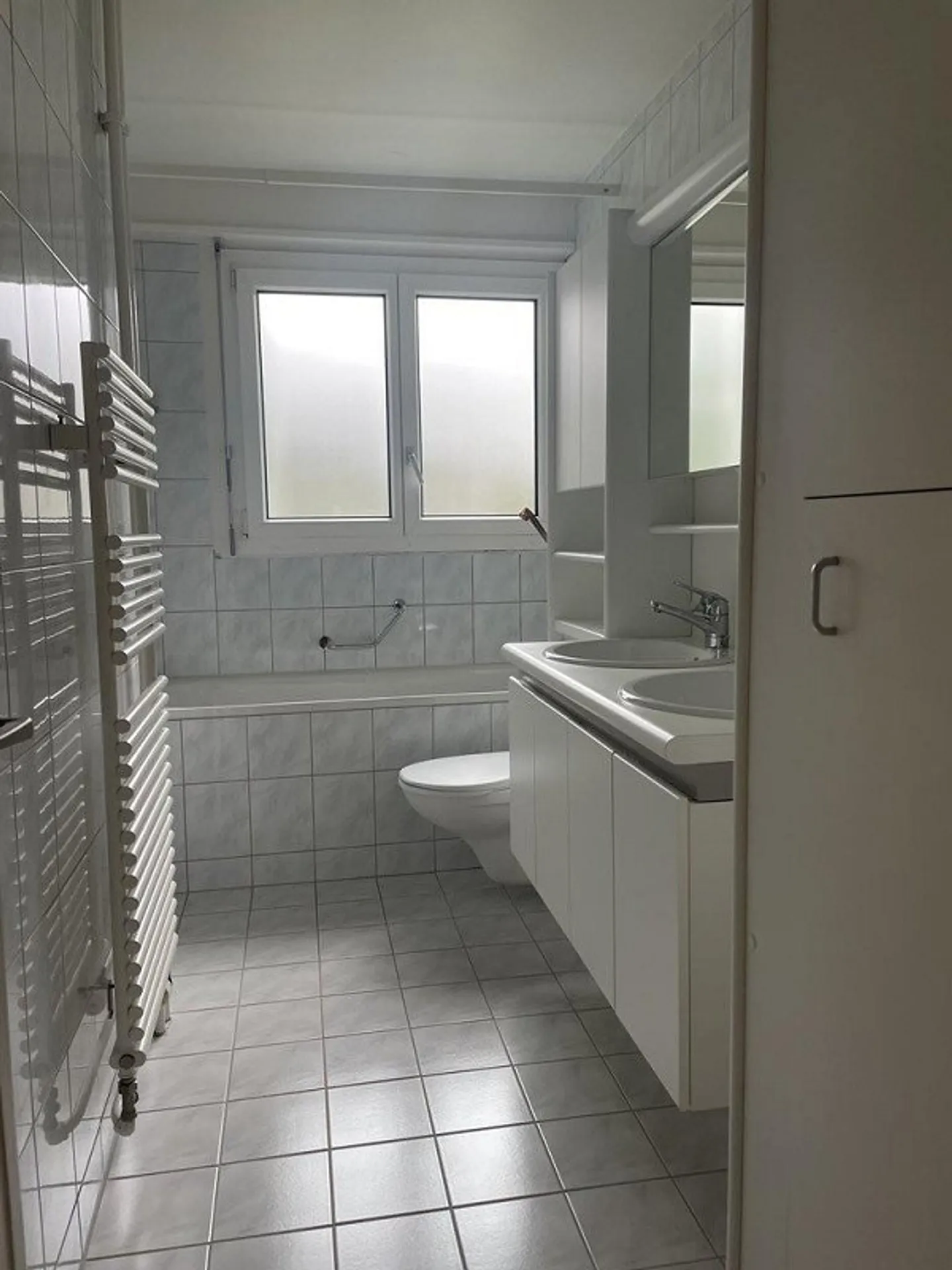 Appartement 4 pièces, 2ème étage gauche - Photo 3 sur 5