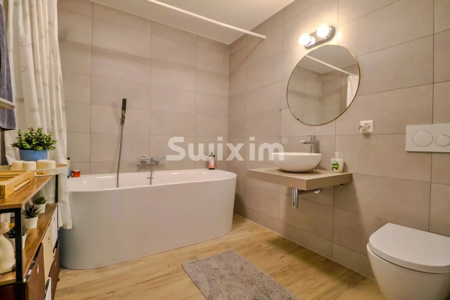 Exclusivity! Live in a village & comfort: 5.5 room apartment, modern with large terrace, less than 7 minutes from the train station! - Photo 7 of 8