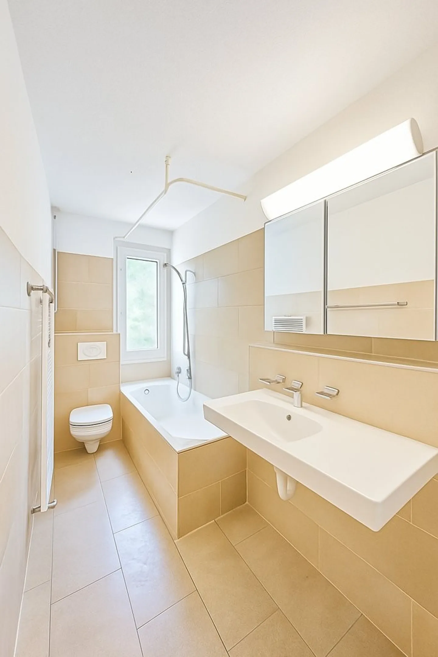 Appartamento centrale vicino ad Albisriederplatz - Foto 4 di 12