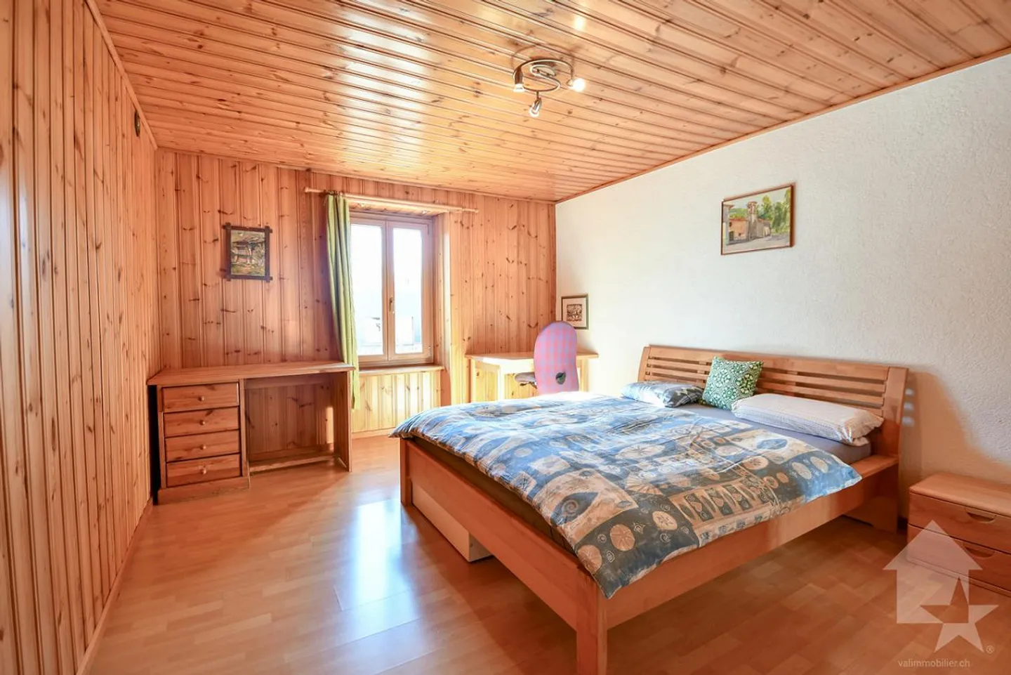 Spacious 4.5-room apartment in the heart of Saxon - Photo 6 of 13