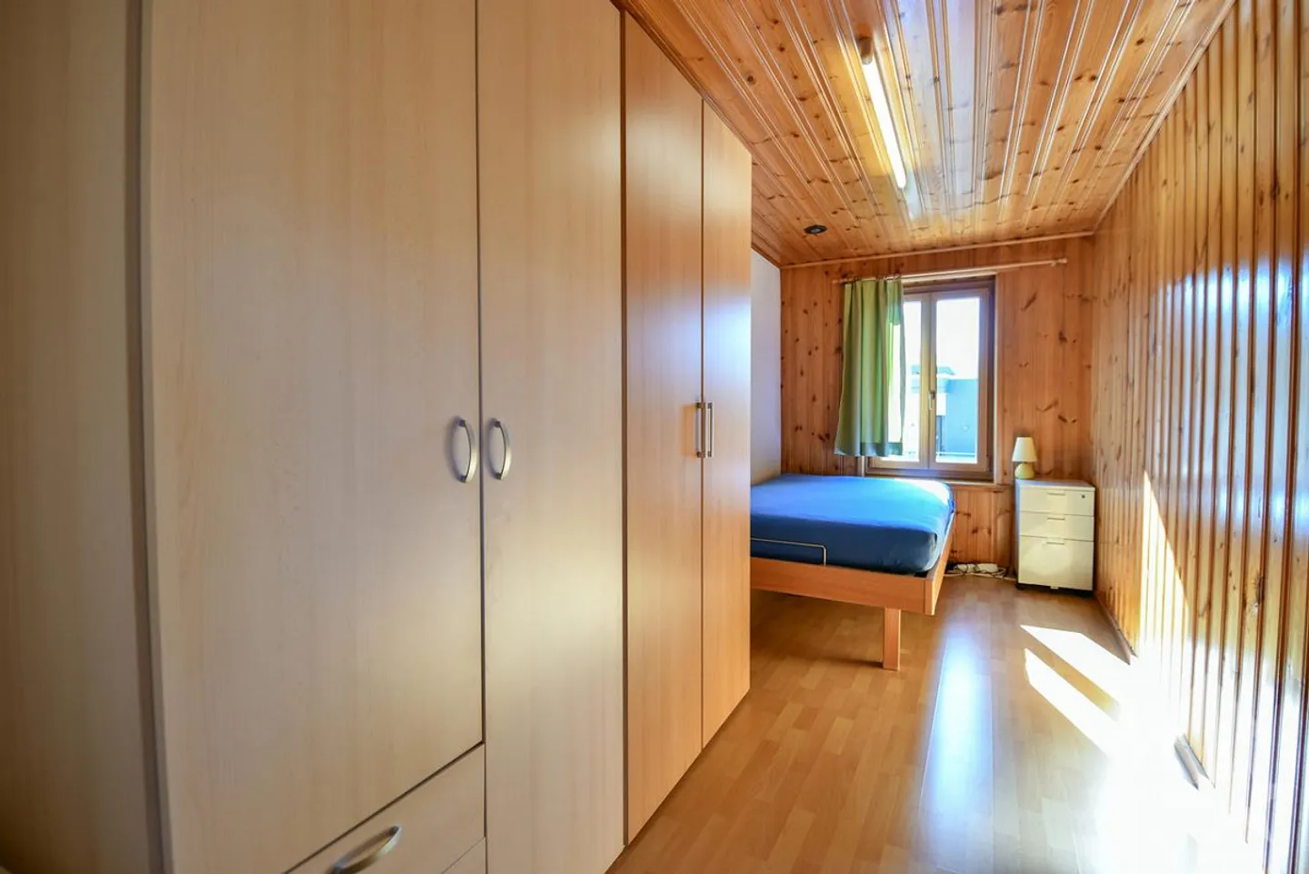 Spacious 4.5-room apartment in the heart of Saxon - Photo 8 of 13