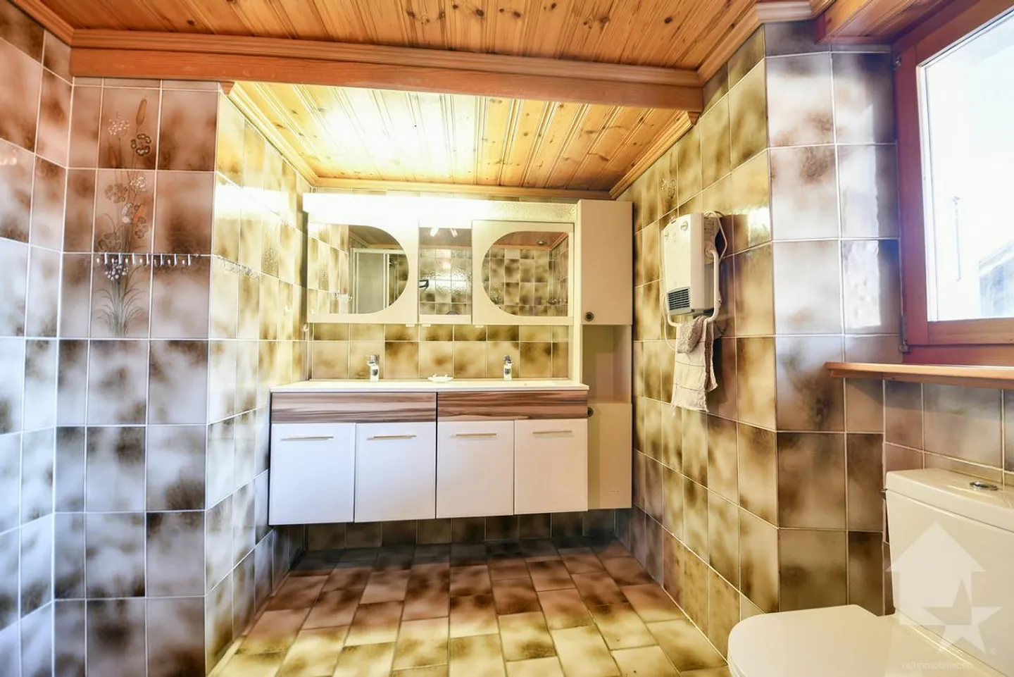 Spacious 4.5-room apartment in the heart of Saxon - Photo 10 of 13