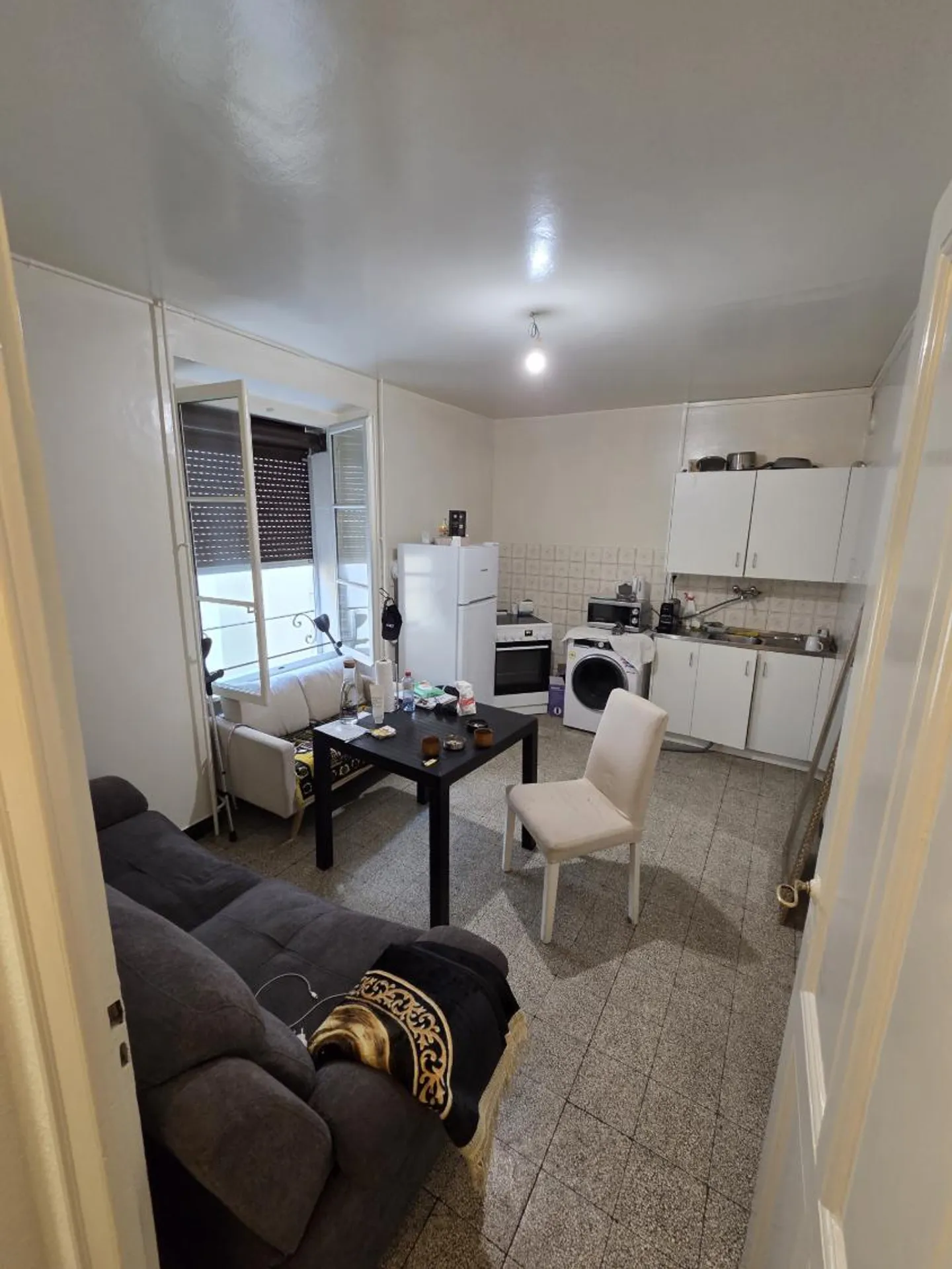 2-room apartment - Photo 2 of 10