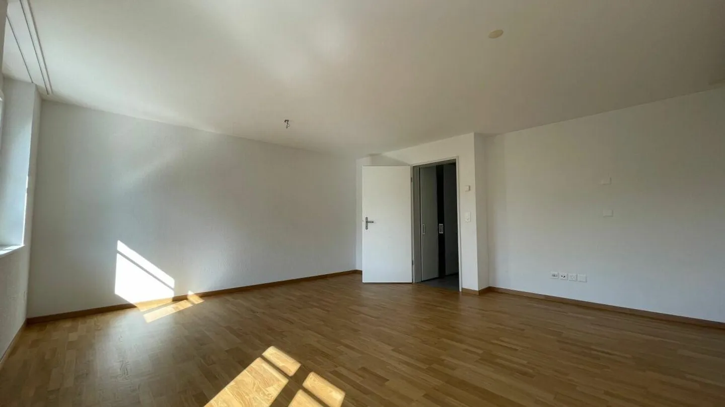 3.5-Room Apartment - Photo 6 of 11