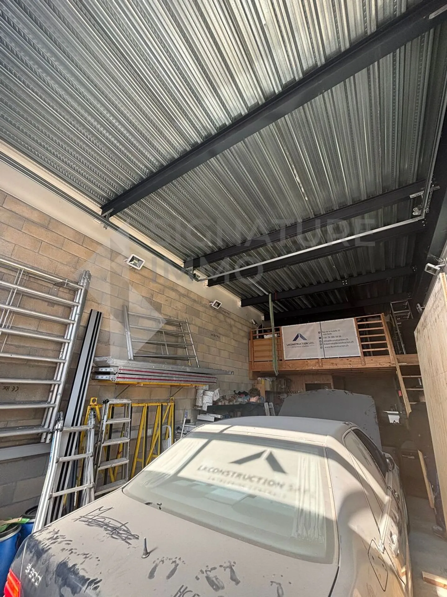 À vendre : Espace pro 140 m² : atelier, bureaux, mezzanine - Foto 2 di 11