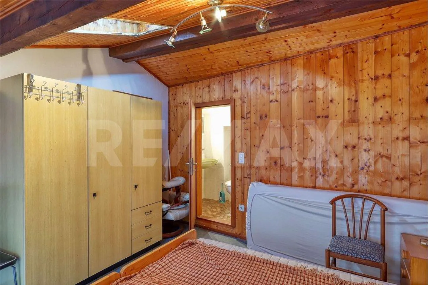 Trois appartements et une ancienne taverne, entre élégance historique et chaleur - Photo 7 sur 13